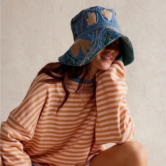 Free People Vintage Kantha Bucket Hat - Picture 2 of 6